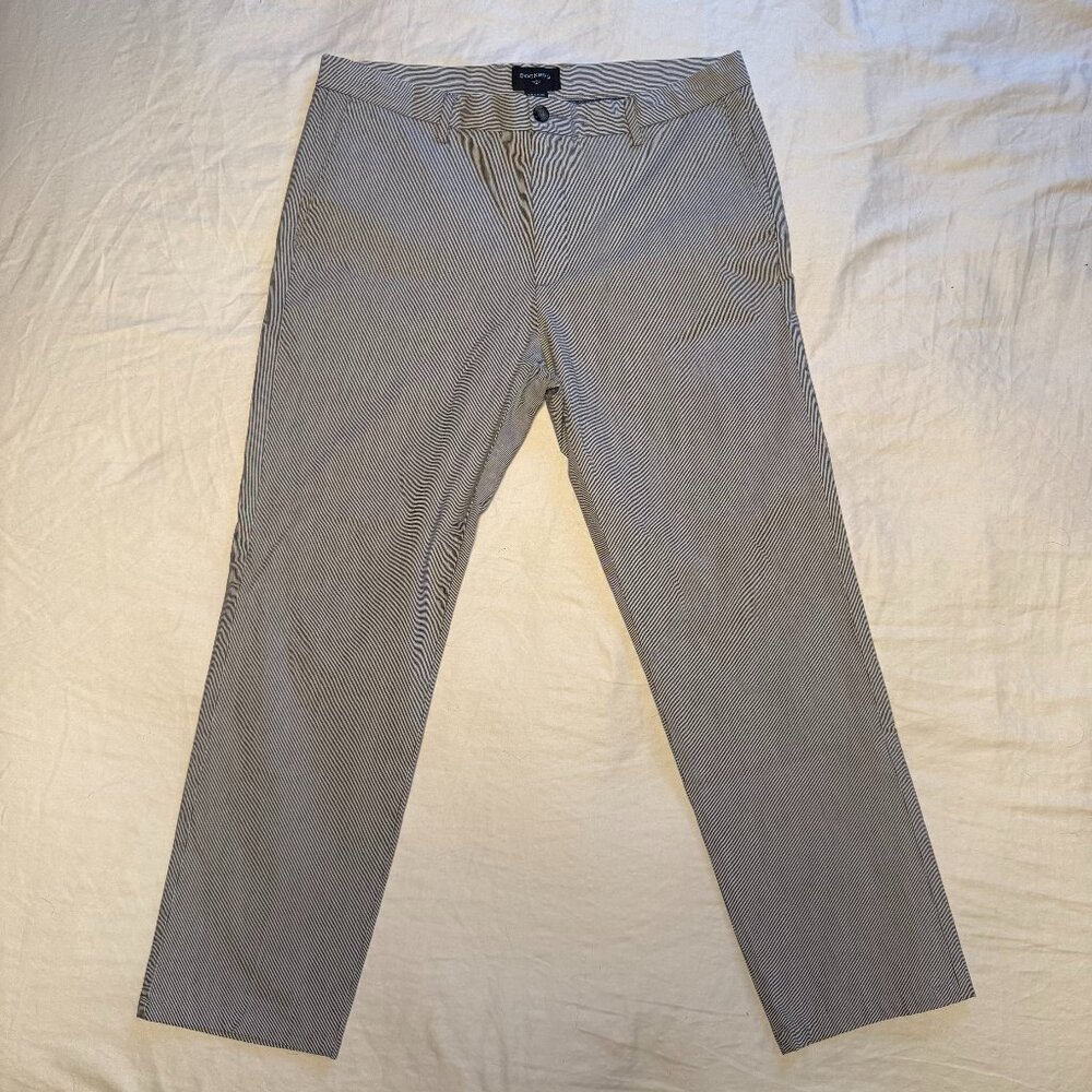 Coastal Preppy Dockers Slim Tapered Striped Gray and White Pant, 36 x 29